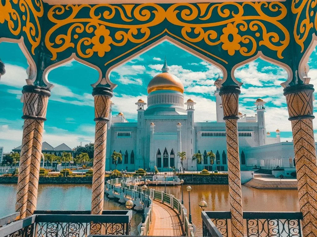 Omar ‘Ali Saifuddien Mosque