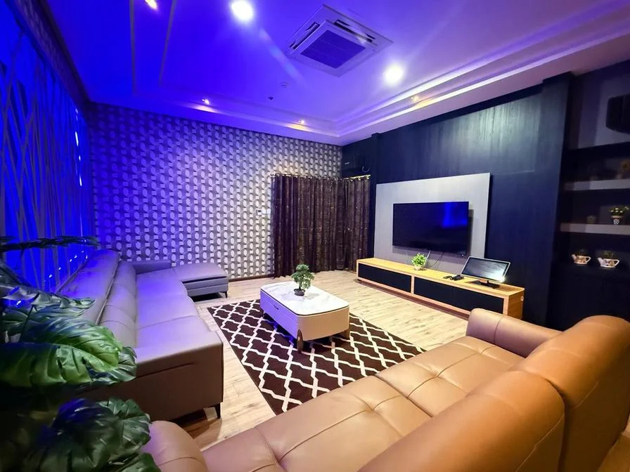 Penthouse Lounge