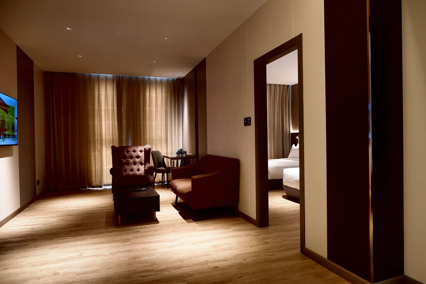 Deluxe Suite